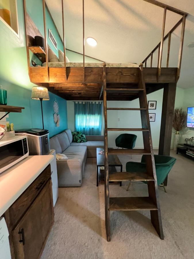 דירות ווילמינגטון Cozy Loft With Parking And Private Patio W/ Grill מראה חיצוני תמונה
